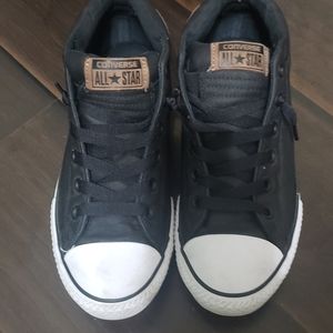 Mid-top Chuck Taylor's